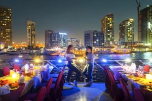 welcome juices on dubai luxury cruise marina