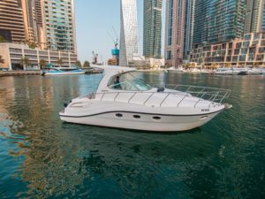 luxury yachts in Dubai
