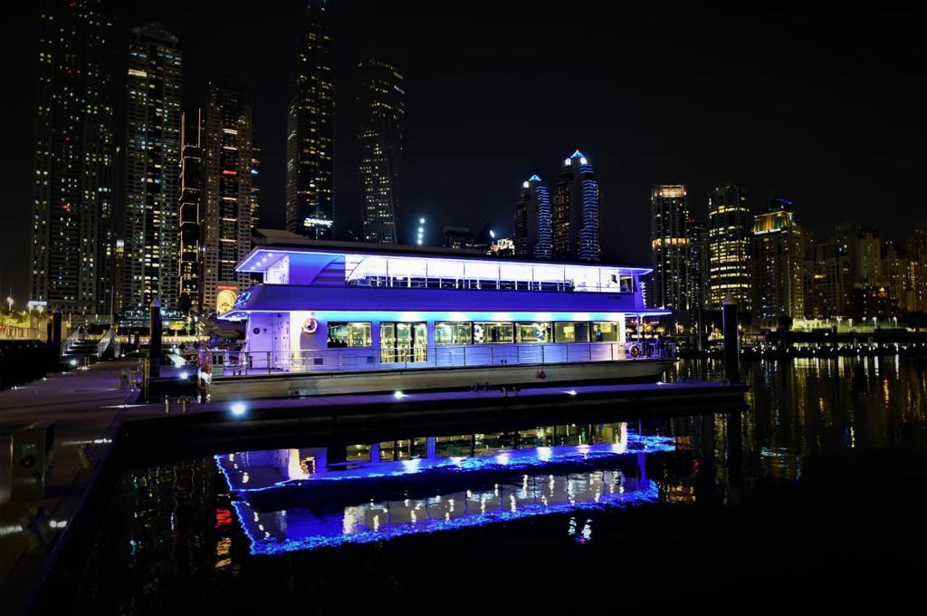 Luxary Cruise Dubai Marina