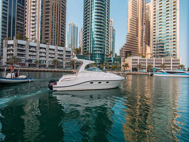 Kiti kiti 33 feet Luxury yacht on rent in Dubai