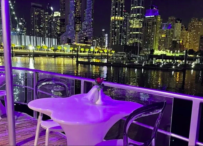 Dhow Cruise Dubai marina luxury